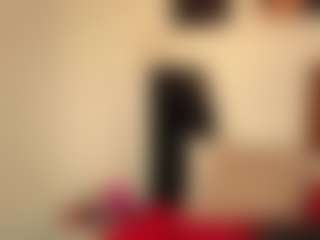 Live cam show with karennlenoy - Mature MILF on EXY