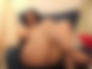 Live cam show with karennlenoy - Body Massage on Camsoda