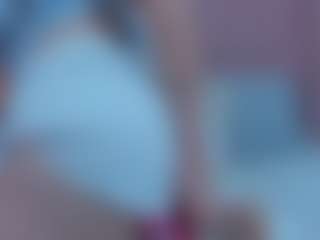Live cam show with KathaSquirt - Bedroom on Camsoda