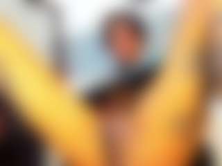 Live cam show with MarleyLuna - Skinny on Camsoda