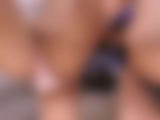 Live cam show with sofia-crawford - Nipple Piercings on Camming Site