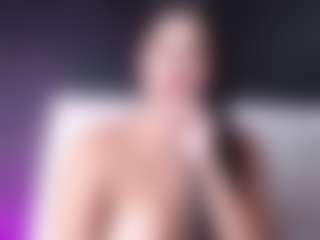Live cam show with moniicaa - Ahegao on AdultVida.com
