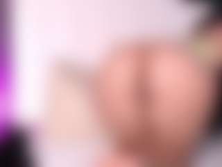 moniicaa's Live Sex Cam Show