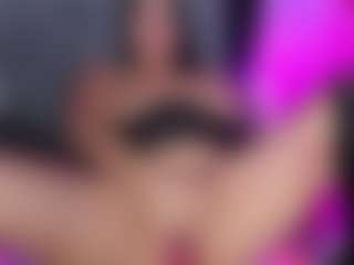 Live cam show with moniicaa - Double Penetration on Camsoda