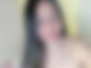 Live cam show with Star - Latina Petite on StripNow | colombia