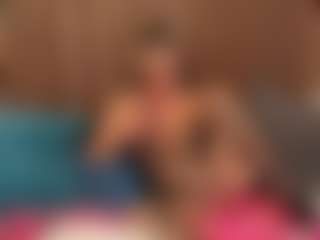 Live cam show with LexyLuvx - Tease Mature on Camsoda