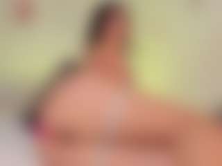 Live cam show with LilithPink - Lovense on AdultVida.com