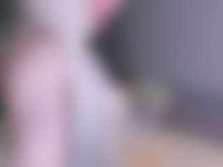 Live cam show with Sweeet-Barbie - Blonde Hair Petite on Camsoda