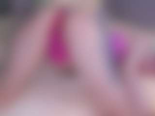Live cam show with Sweeet-Barbie - Dildo Or Vibrator on Gym Cam Girls