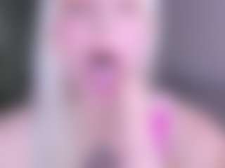 Live cam show with Sweeet-Barbie - Anal on Free Soda