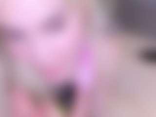 Live cam show with Sweeet-Barbie - Petite on chickslive.net