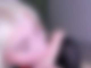 Live cam show with Sweeet-Barbie - Petite on CamSodaAdn