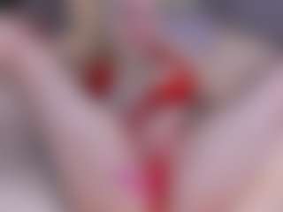 Live cam show with Sweeet-Barbie - Blonde Hair Petite on Gym Cam Girls