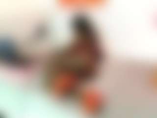 Live cam show with eveissey - Brown Eyes on Soda Cam