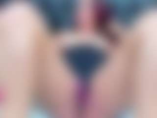 VeronicaTits's Live Sex Cam Show