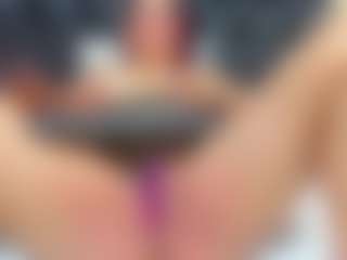 Live cam show with VeronicaTits - Spank on Camsoda