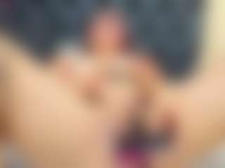 VeronicaTits's Live Sex Cam Show