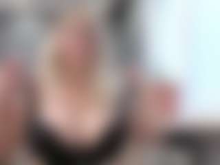 Live cam show with YanaMay - MILF on makecum.org