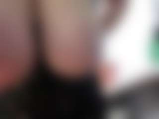 Live cam show with YanaMay - MILF on livesexfox.com