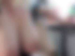 Live cam show with YanaMay - Blonde Hair on Free Soda