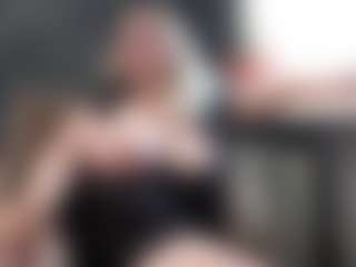 Live cam show with YanaMay - Foot Fetish on Dolls Live