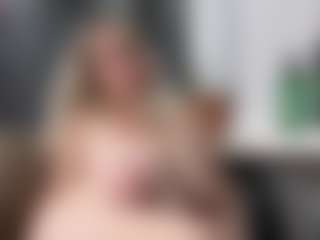 Live cam show with YanaMay - Cock Rating on Milfs Live