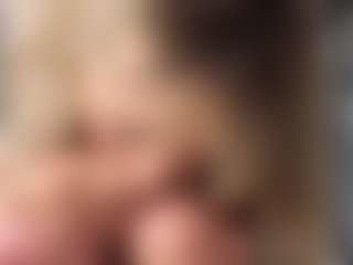 YanaMay MILF webcam performer live streaming
