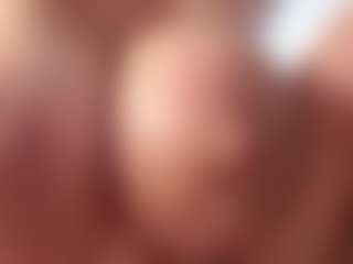 YanaMay MILF webcam performer live streaming