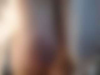 YanaMay MILF webcam performer live streaming
