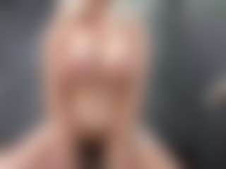 Live cam show with YanaMay - Blonde Hair on TeamSkeetLive