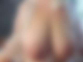 Live-Cam-Show mit YanaMay - Hairy Pussy Toys auf Camsoda