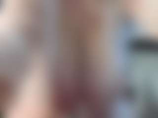 YanaMay MILF webcam performer live streaming