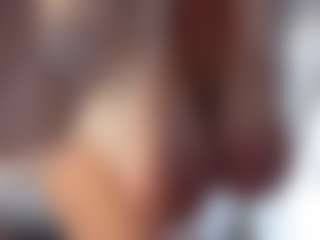 Live cam show with YanaMay - Bedroom Blonde Hair on live.xbliss.ai