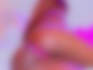Live cam show with KishaLove - Deepthroat on SinfulBabes
