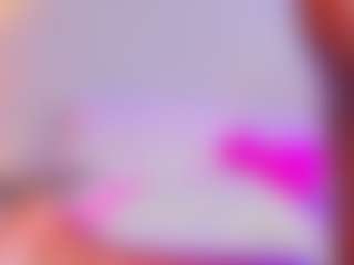 Live cam show with KishaLove - Small Tits on livesuperchat.net