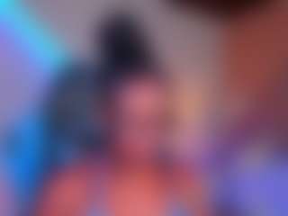 Live cam show with KishaLove - Ass Bouncing on CamClone