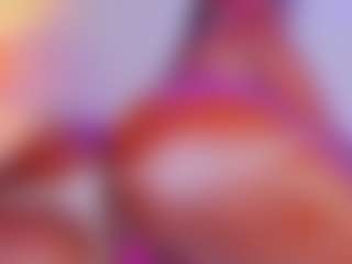 Live cam show with KishaLove - Fingering Ebony on CamClone