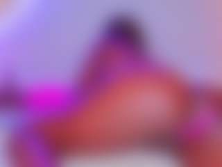 Live cam show with KishaLove - Big Ass on Dare Cams