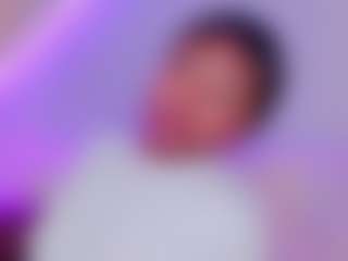 Live cam show with KishaLove - Tease Ebony on camwithhim.com | colombia