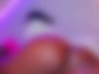 Live cam show with KishaLove - Ebony Lush on CamClone
