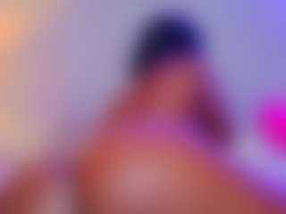 Live cam show with KishaLove - Hispanic on Camsoda