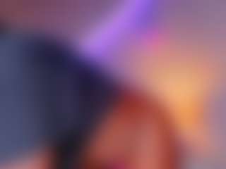 Live cam show with KishaLove - Spank on Camsoda
