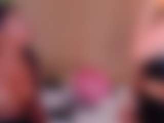 Live cam show with KishaLove - Arab Striptease on TottyGirls