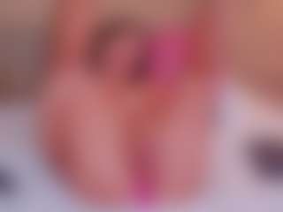 Show live cam dengan KishaLove - Average di Camsoda