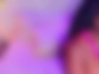 Live cam show with KishaLove - Average on AdultVida.com