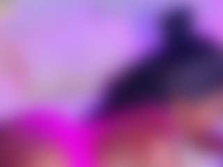 Live cam show with KishaLove - Shaved Pussy on Camsoda