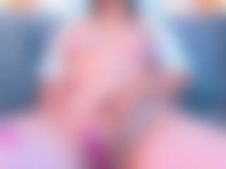 Live cam show with Violett - Middle Aged on Gym Cam Girls