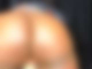 Assiology's Live Sex Cam Show
