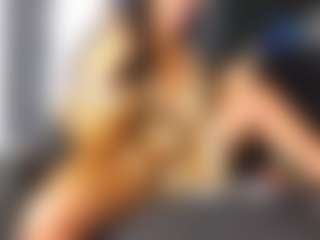 Live cam show with Assiology - Skinny on Milfs Live