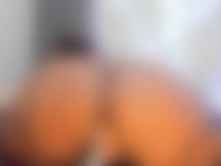 Camille Bennet's Live Sex Cam Show